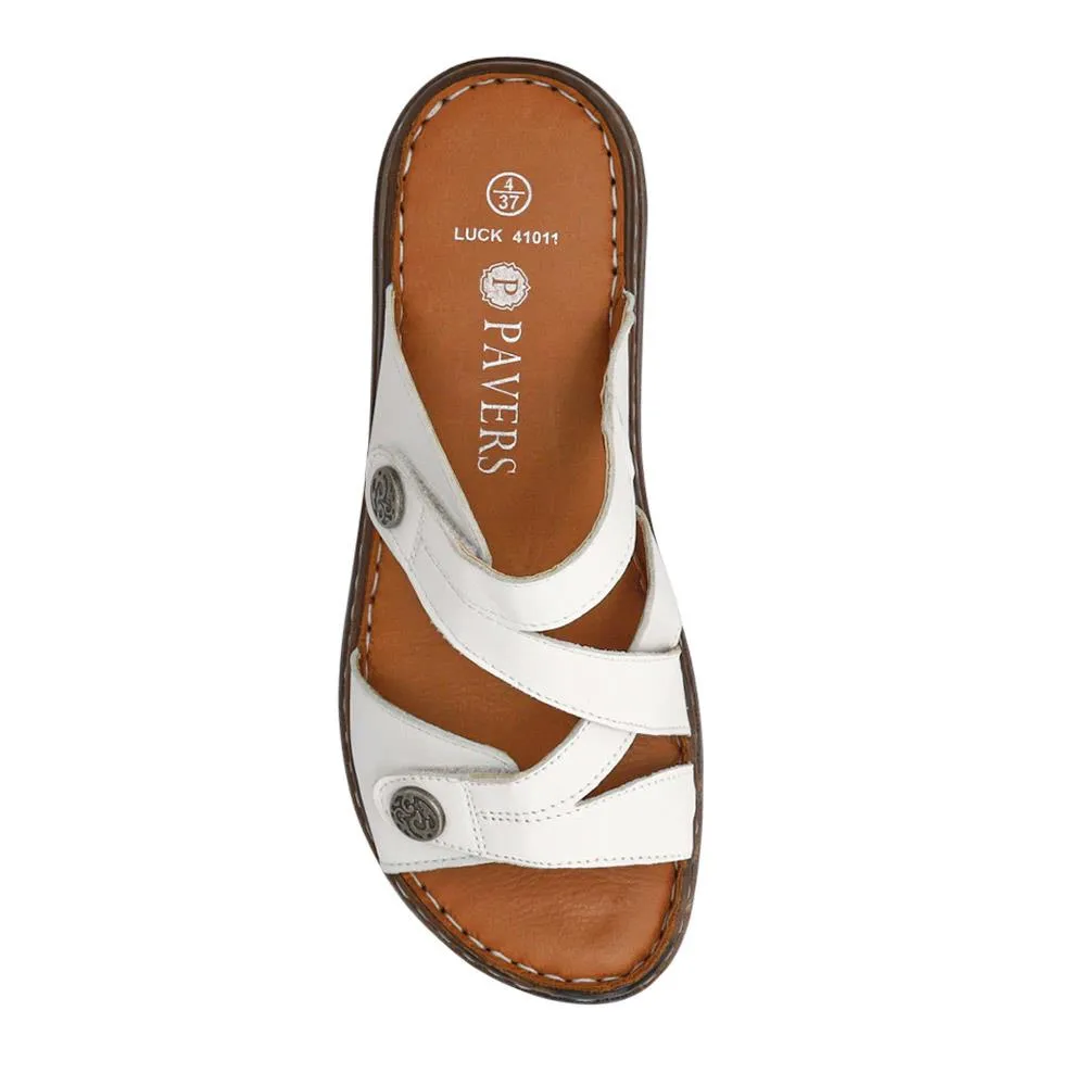 Leather Dual-Fastening Sandals - LUCK41011 / 327 393