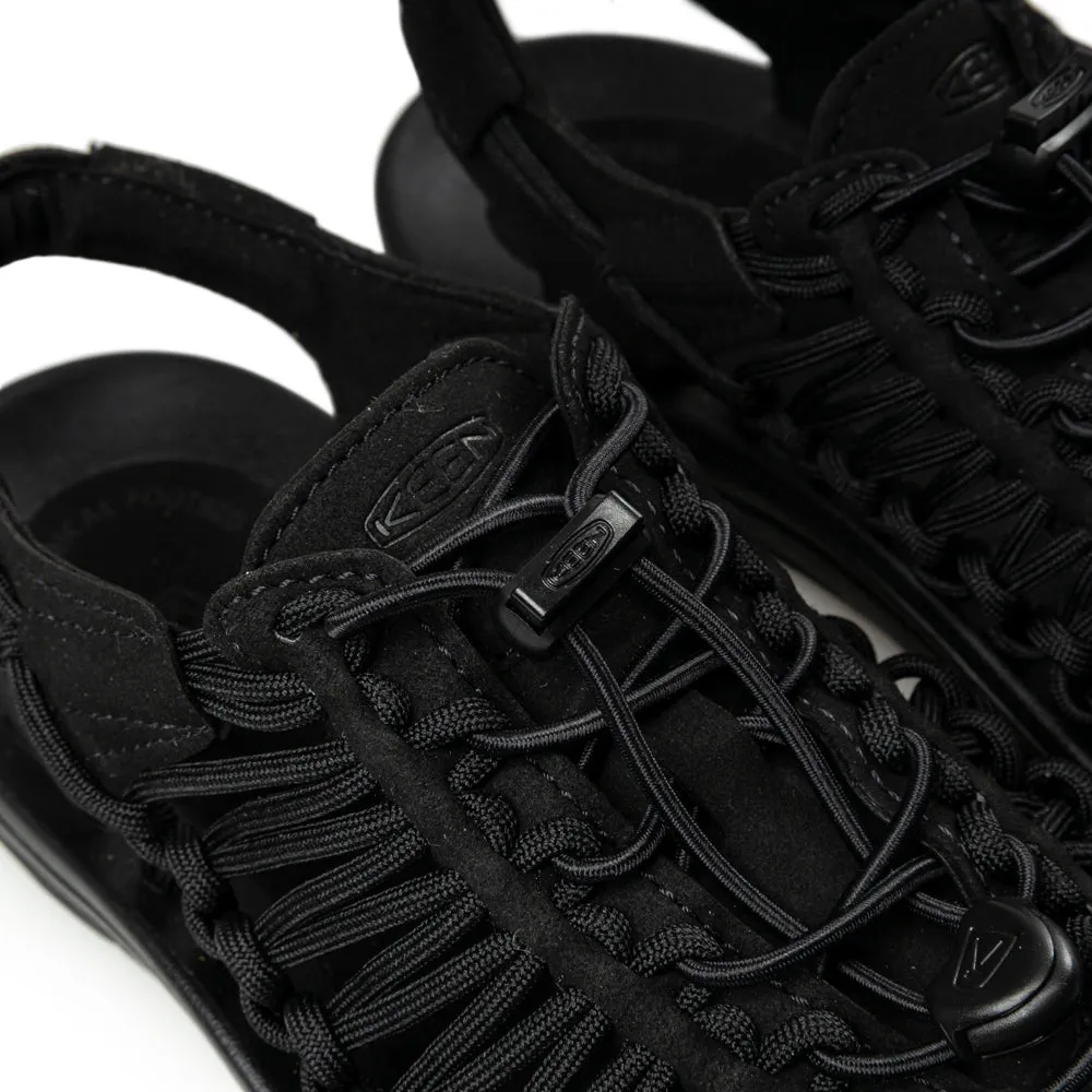 W' Uneek Sneaker Sandals | Black